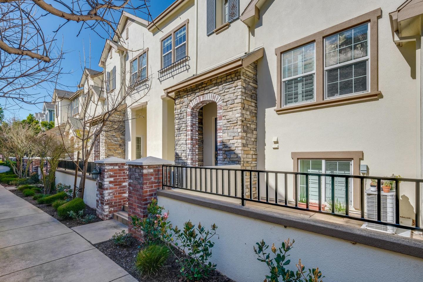 584 Monterey Ter, Sunnyvale, CA 94089